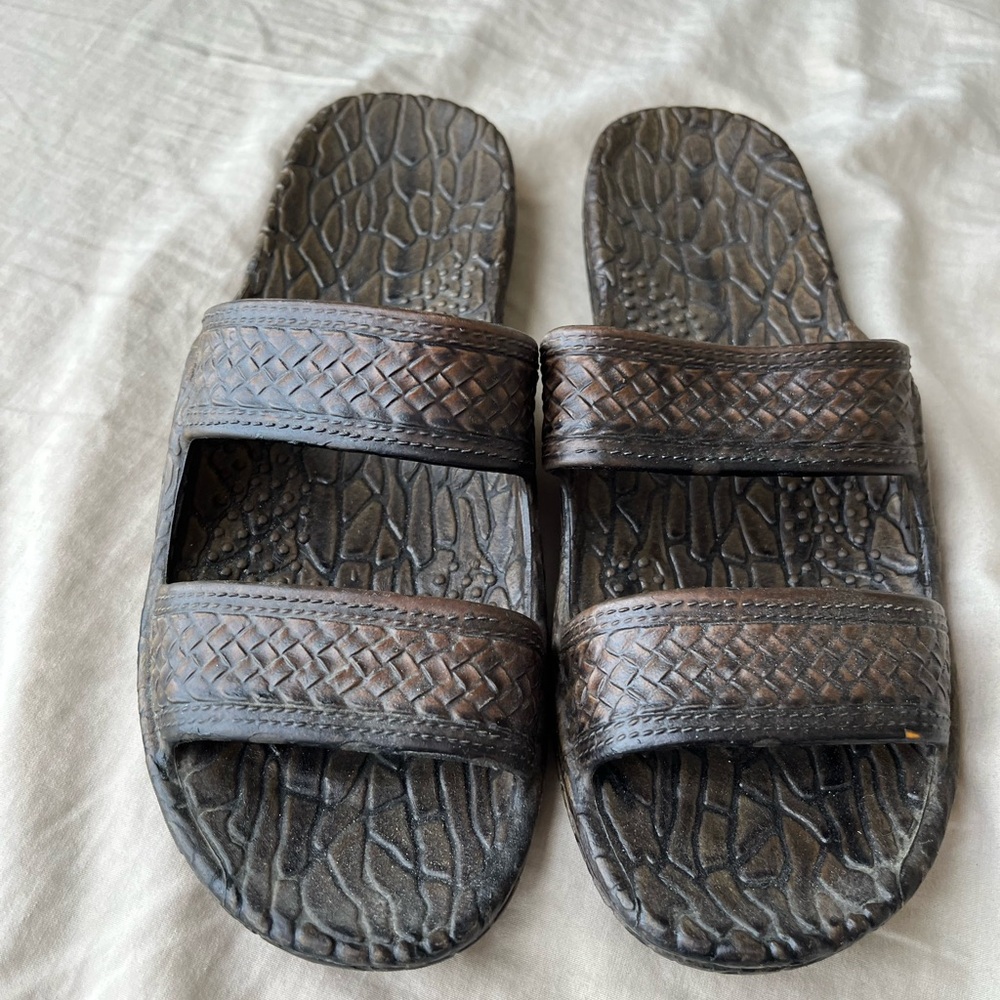 SANDALS!